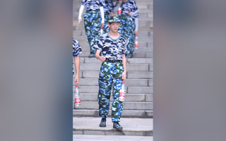 军训街拍第一期来咯！