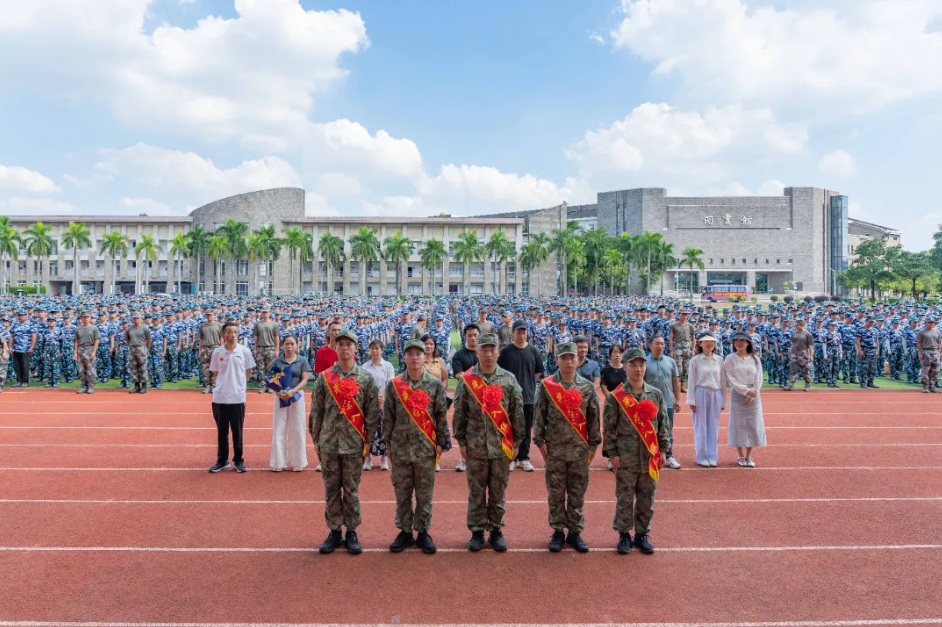 e243c901d9ac40e29744545e89a39844.jpg e243c901d9ac40e29744545e89a39844.jpg