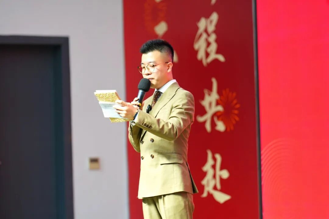 5f30a9cf65e34d1da85670f5243f70d9.jpg 5f30a9cf65e34d1da85670f5243f70d9.jpg