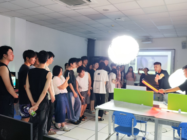我院开展跨境电商创业实践班——校企双导师驱动，实战孵化电商新锐力量